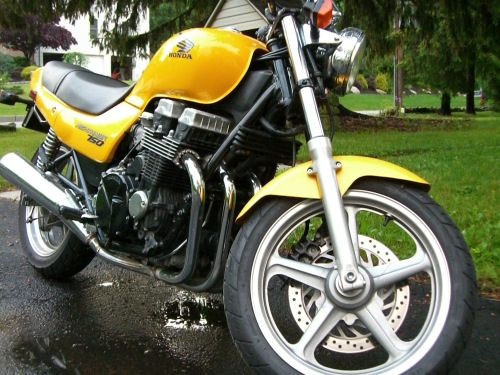 Motorcycle Picture of a 1996 Honda Nighthawk 750