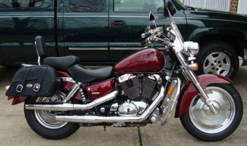 Motorcycle Picture of a 2007 Honda Shadow Sabre VT1100C2
