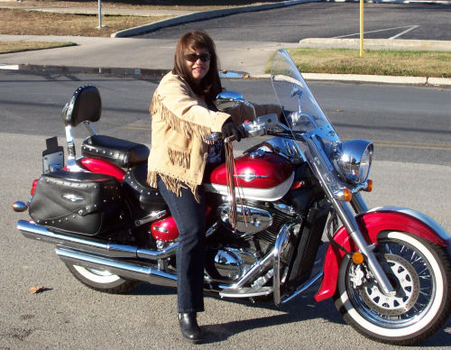 Women on Motorcycles Picture of a 2008 Suzuki Boulevard C50T
