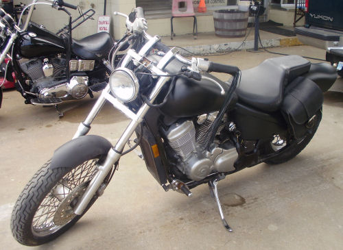 Motorcycle Picture of a 1993 Honda Shadow VLX VT600C