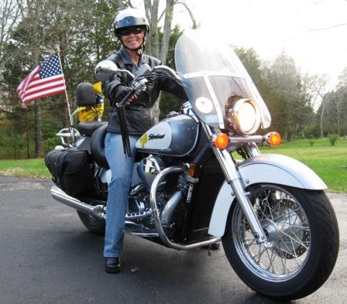 Motorcycle Picture of the Week for Women - 2007 Honda Shadow Aero