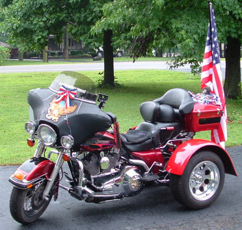 Motorcycle Picture of a 1999 Harley-Davidson Electra Glide w/Frankenstein Trike Conversion