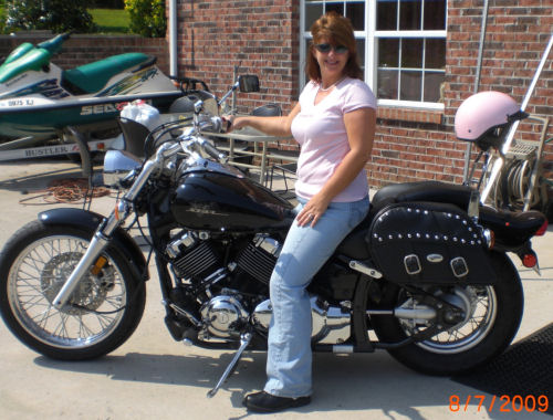 Motorcycle Picture of a 2002 Yamaha V Star 650 Custom