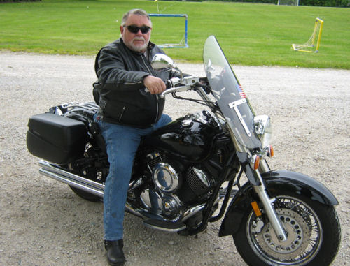 Motorcycle Picture of a 2002 Yamaha V-Star 1100 Classic