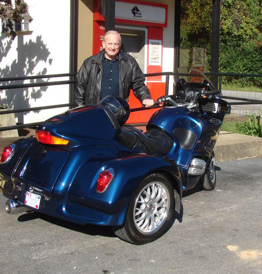 Motorcycle Picture of a 2004 BMW R1150RT Trike