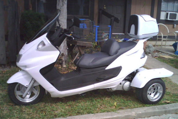 Motorcycle Picture of a 2009 Daixi Ice Bear scooter/trike