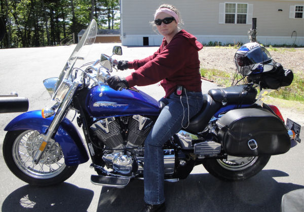 Motorcycle Picture of the Week for Women - 2006 Honda VTX 1300