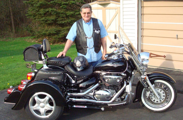 Motorcycle Picture of a 2007 Suzuki Boulevard C50T w/Voyager trike kit