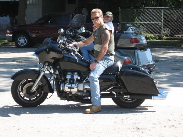 Motorcycle Picture of the Week for Men on Motorcycles - 1985 Honda Gold Wing 1200