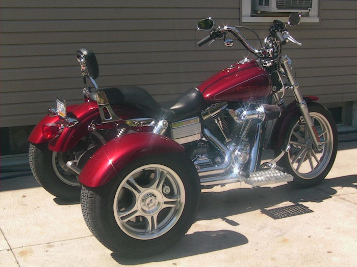 Motorcycle Picture of a 2006 Harley-Davidson Dyna Glide w/Champion Trike Kit