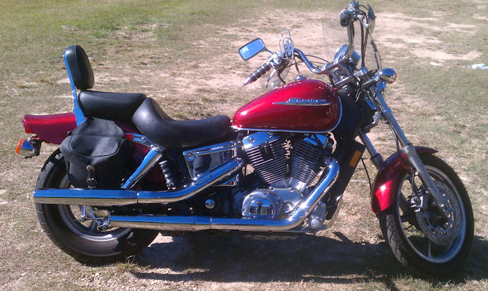 Motorcycle Picture of a 2001 Honda Shadow VT1100