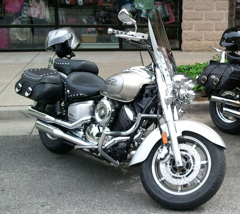 Motorcycle Picture of a 2006 Yamaha V-Star 1100 Classic