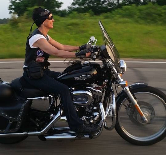Women on Motorcycles Picture of a 2004 Harley-Davidson Sportster 1200 Custom