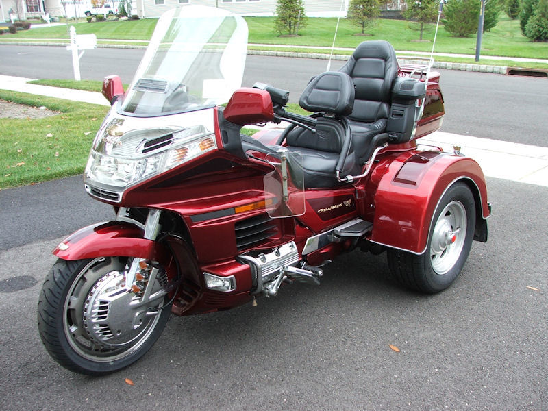Motorcycle Picture of the Month for July, 2015 - 2000 Honda Gold Wing SE 1500 w/Motortrike Conversion