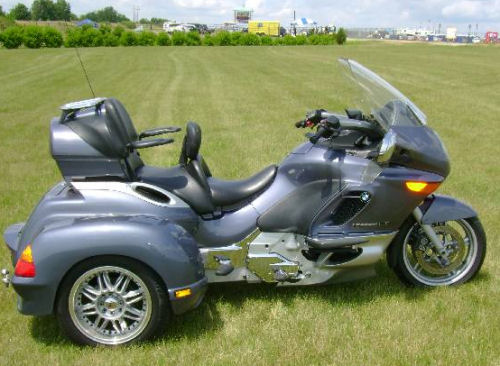 Motorcycle picture of a 2000 BMW K1200LT