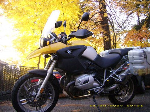 Motorcycle Picture of a 2005 BMW R1200GS