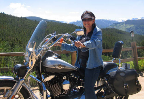 Motorcycle Picture of the Week for Women - 2003 Harley-Davidson Dyna Low Rider