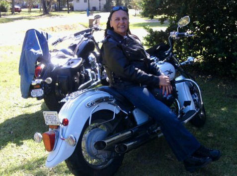 Women on Motorcycles Picture of a 2006 Yamaha 650