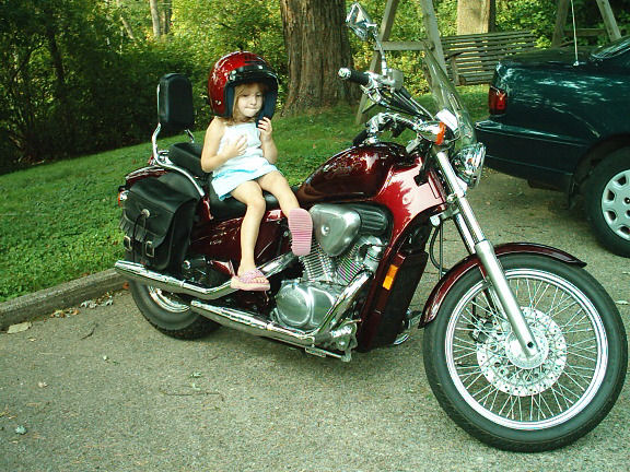 Motorcycle Picture of a 1989 Honda Shadow 600