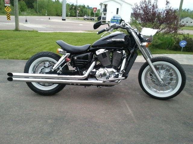 Motorcycle Picture of a 1998 Honda Shadow Aero