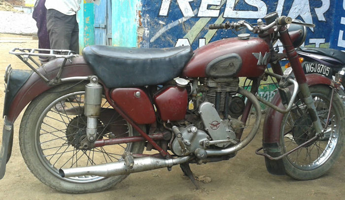 Motorcycle Picture of a 1951 Matchless G3LS 350cc