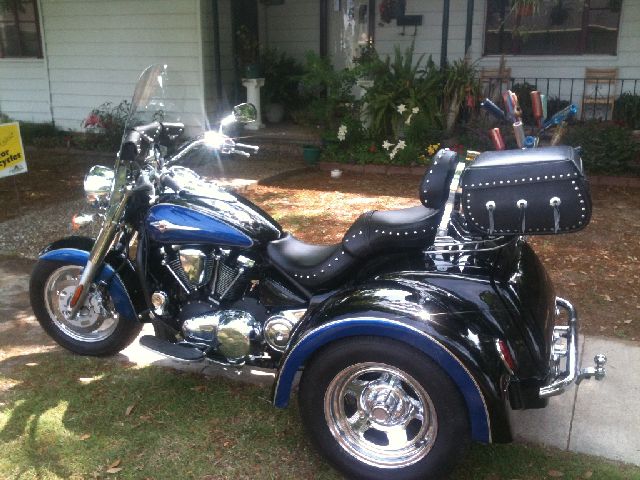 Motorcycle Picture of the Week for Trikes Only - 2010 Kawasaki Vulcan 2000 LT w/Motor Trike Conversion